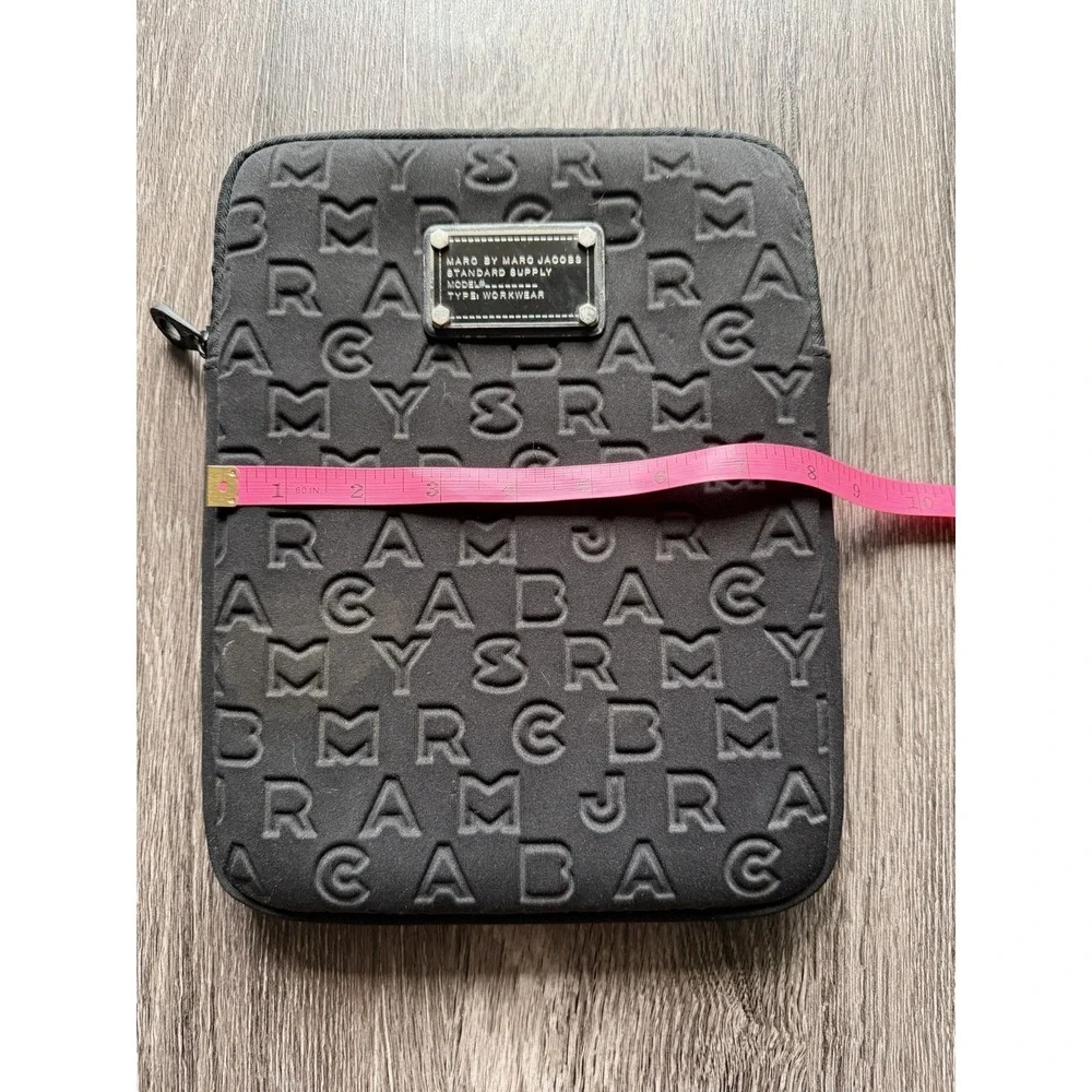 Marc by Marc Jacobs Neoprene Dreamy Logo iPad Tablet Sleeve Case Black